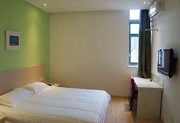 Motel 168 Shanghai Pudong Huinan Metro Station Tesco Thượng Hải Ngoại thất bức ảnh