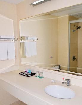 Motel 168 Shanghai Pudong Huinan Metro Station Tesco Thượng Hải Ngoại thất bức ảnh