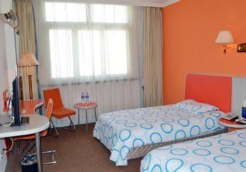 Motel 168 Shanghai Pudong Huinan Metro Station Tesco Thượng Hải Ngoại thất bức ảnh